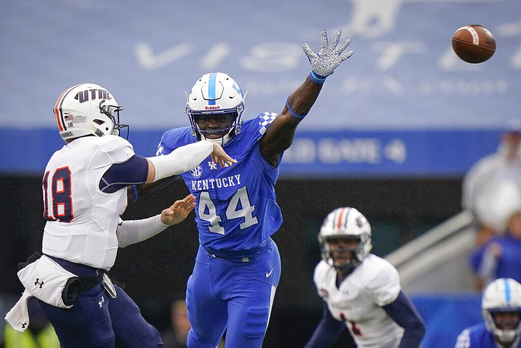 6. Jamin Davis (Jr., Kentucky, 6-3, 234)